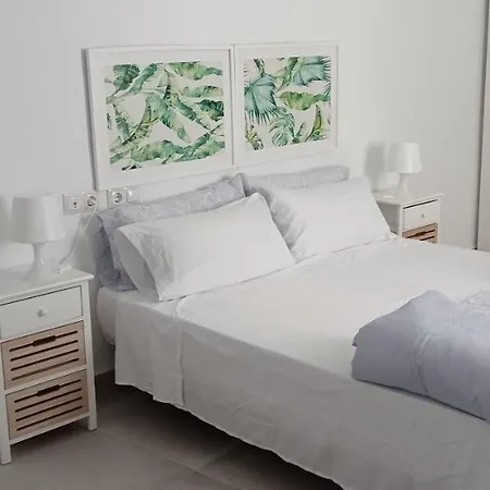 Apartamento Casco Historico Con Atico. Appartement *